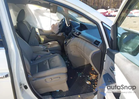 2016 Honda Odyssey Touring/Touring Elite z USA, uszkodzony, nr VIN 5FNRL5H94GB047798